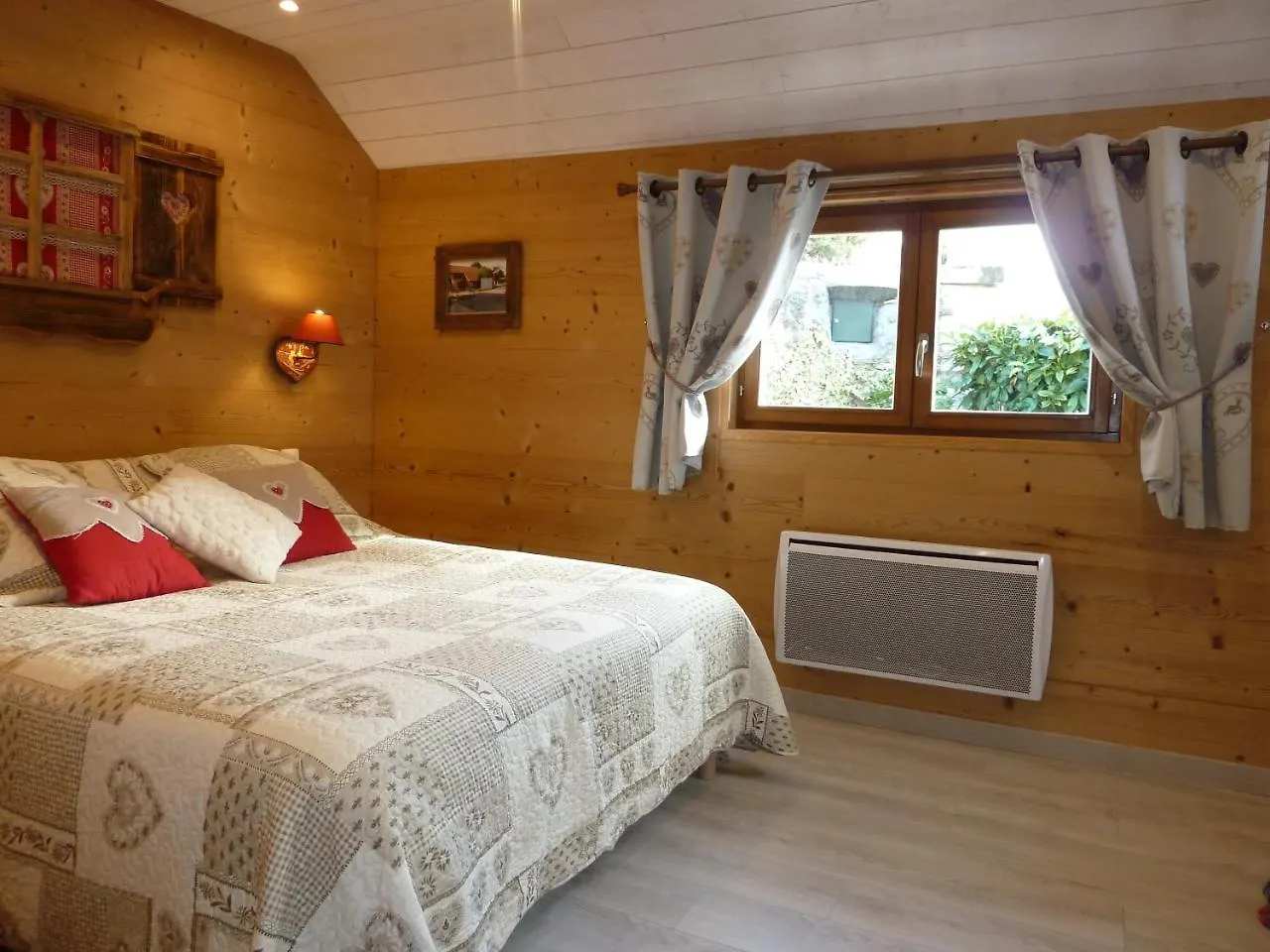 Le Piou Bed & Breakfast Brogny France